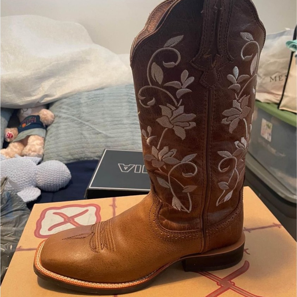 Twisted X floral cowgirl boots